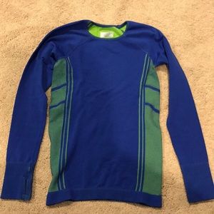 Athleta long sleeve shirt